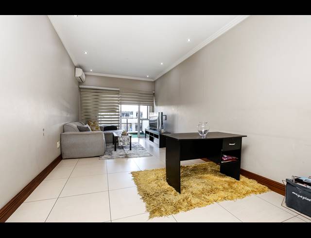 2 BEDROOM APARTMENT FOR SALE IN UMHLANGA RIDGE